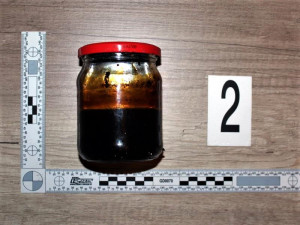 Polské distributory psychotropního lektvaru pro tajné šamanské seance a rituály zadrželi celníci