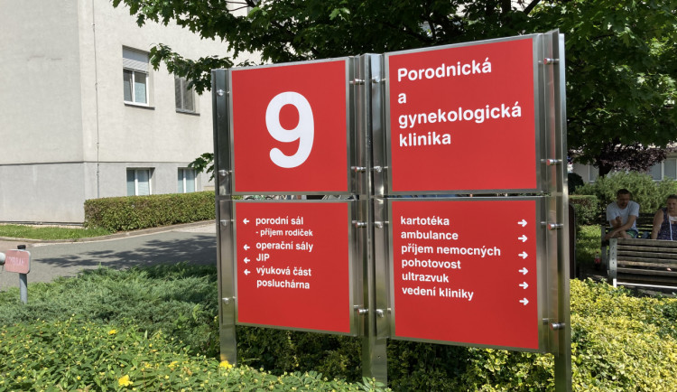 Královéhradecký kraj do nemocnic nakoupí přes 500 počítačů. Budou součástí nového infosystému