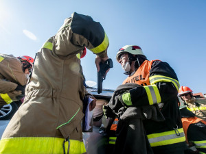 Hasiči v Hradci Králové se loučí s velitelem čety Václavem Klímou. Po 30 letech služby o víkendu náhle zemřel