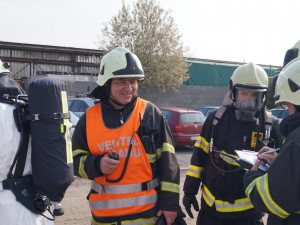 Hasiči v Hradci Králové se loučí s velitelem čety Václavem Klímou. Po 30 letech služby o víkendu náhle zemřel