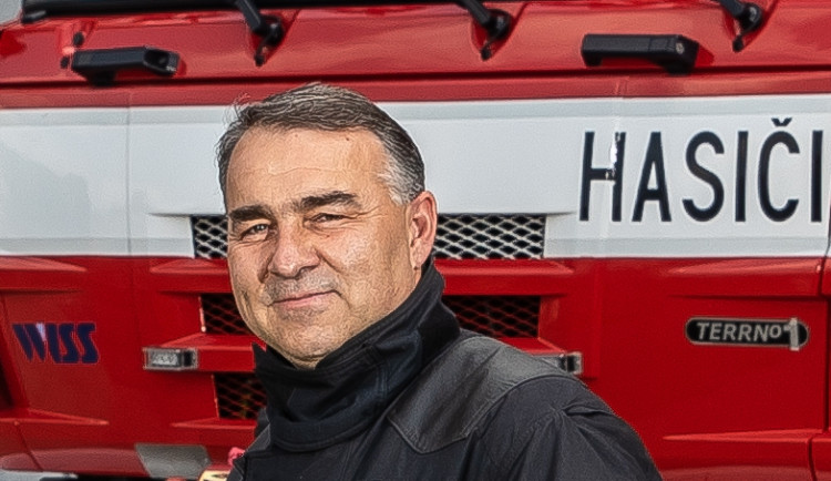 Hasiči v Hradci Králové se loučí s velitelem čety Václavem Klímou. Po 30 letech služby o víkendu náhle zemřel