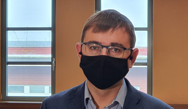 Ředitel CIRI Korych rezignoval na svojí funkci. Snažil se utajit nehodu, kterou zavinil v opilosti