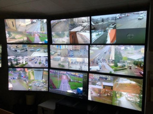 Městská policie v Trutnově pokračuje v modernizaci svého vybavení. Kamery umí sbírat statistiky z dopravy