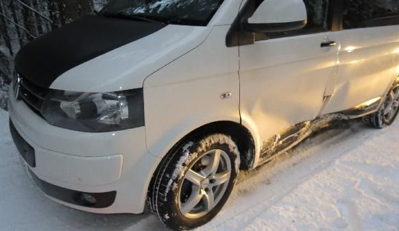 Řidiči pozor, jízda na namrzlé silnici má svá specifika, varují policisté