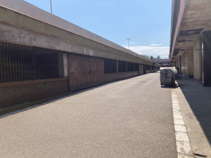 Benešovku od rekonstrukce dělí jediný podpis. Vzdá se majitel svého obchodu?