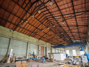 Manželé Kasperovi mají pro Trutnov netradiční vánoční dárek. Ze svého staví galerii moderního umění