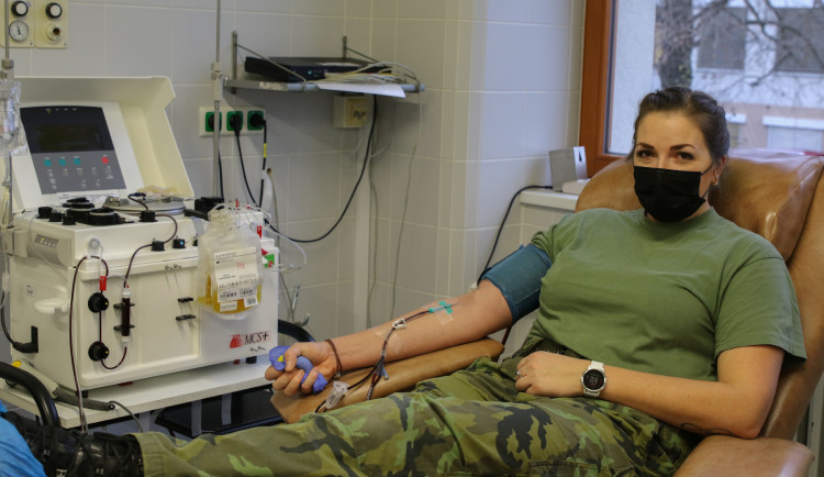 Nadrotmistryně Lucie Kaňuková darovala rekonvalescentní plazmu, která pomůže pacientům s Covid-19.