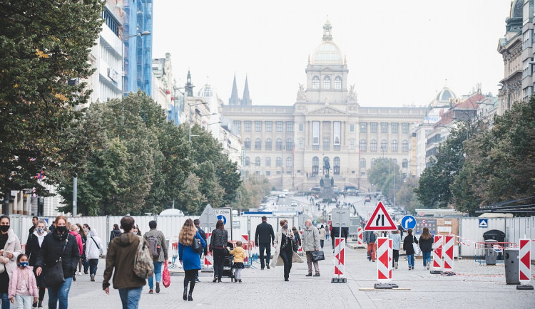 V Praze je více obyvatel. Za tři čtvrtletí tohoto roku přibylo asi 7200 lidí na 1,332 milionu. Je to však méně než vloni