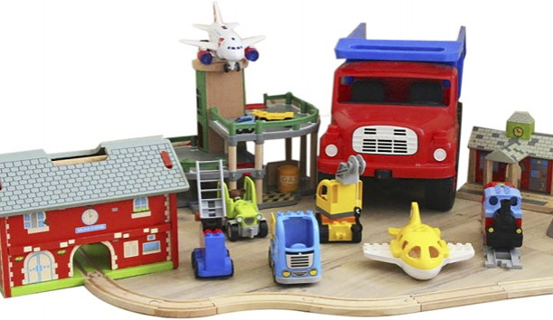 Také jste to našli pod stromečkem? V Polici nad Metují mají výstavu retro hraček