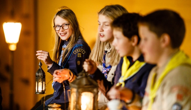 Do Hradce Králové zítra dorazí betlémské světlo. Přijede vlakem