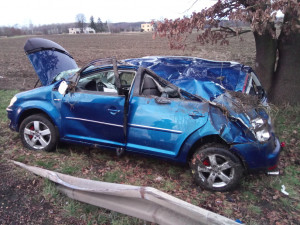 Dopravní nehoda dvou aut u Třebechovic pod Orebem