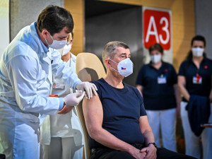 V Královéhradeckém kraji by měla začít první očkovat Fakultní nemocnice Hradec Králové