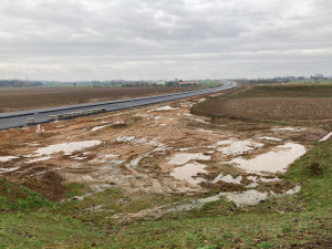 Řidiči letos dostanou další úsek D11. Z Hradce Králové dojedou až do Jaroměře