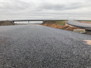 Řidiči letos dostanou další úsek D11. Z Hradce Králové dojedou až do Jaroměře