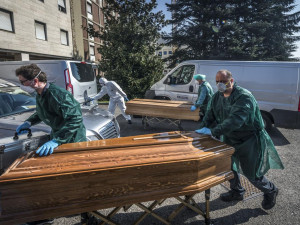 Krematorium v Jaroměři je na svém kapacitním maximu. Dvě pece jedou až 20 hodin denně