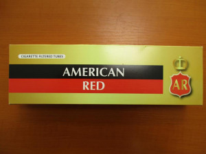 Muž z Polska pašoval cigarety. Před celníky předstíral, že mu nejde otevřít kufr