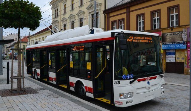 Pardubická MHD už nebude akceptovat hradeckou městskou kartu