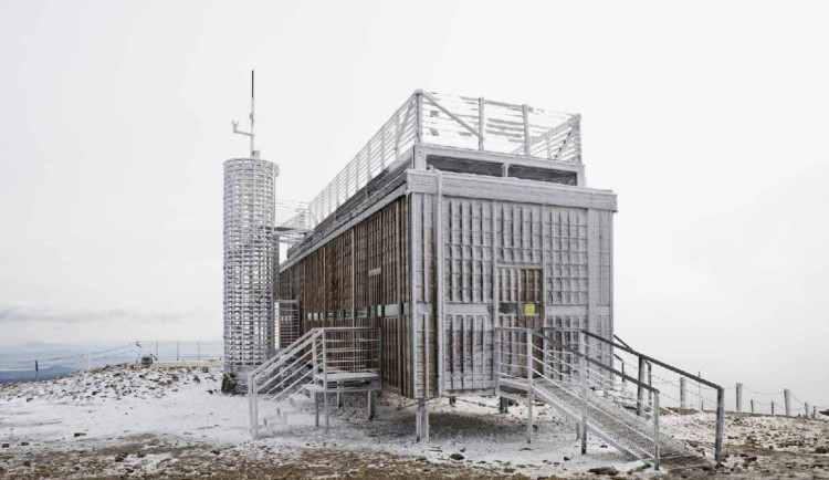 Poštovna na Sněžce změnila majitele. Nově patří italskému podnikateli