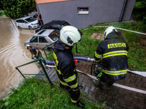 Krajští hasiči vyjížděli k rekordnímu počtu zásahů. Během loňského roku zachránili přes dva tisíce lidí