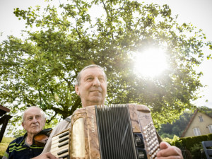 Jabloň u Lidmanů na Náchodsku bojuje o titul Evropský strom roku. Lidé mohou hlasovat do konce měsíce
