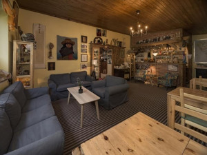 Po téměř 30 letech končí provozovateli Hromovky smlouva. S odkoupením hotelu mohou pomoct naši hosté, tvrdí