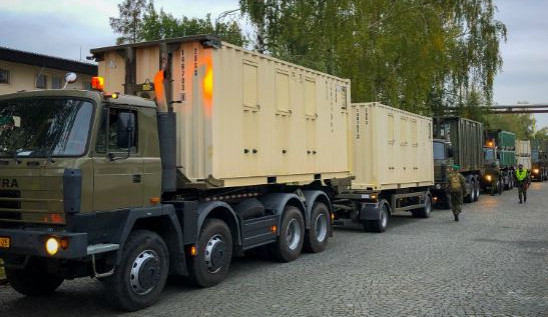 Armáda odvezla z letňanské nemocnice většinu těžkého materiálu