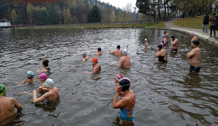 Šéf otužilecké unie: Otužilců přibývá, je však třeba opatrnost