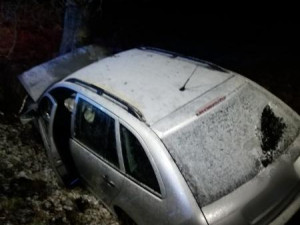 Královéhradecký kraji zasypal sníh. Na silnicích se stalo několik desítek nehod