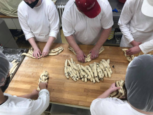 Z devítky do nejistoty? Gastronomie, cestovní ruch a služby můžou být i dnes sázka na jistotu!