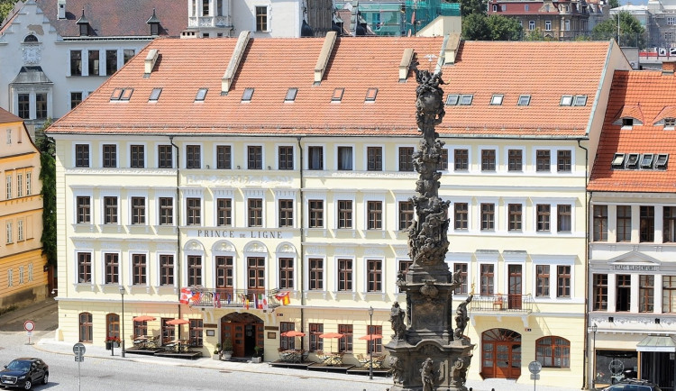 Policisté podle kontroly u oslavy v teplickém hotelu nepochybili