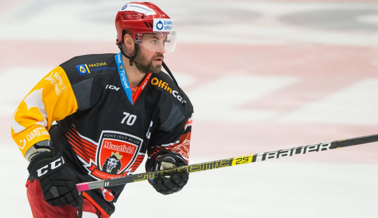 Hradec Králové se připojil do akce O Kapku lepší hokej. Dražba dresů pomůže nemocným dětem