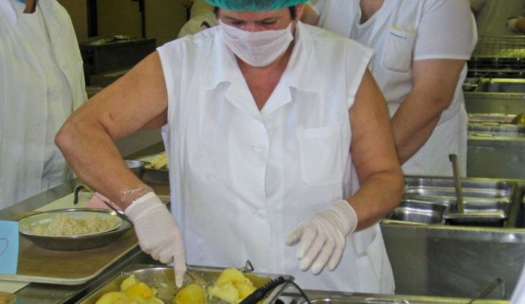 Fakultní nemocnice Hradec Králové zavádí novou dietu na prevenci obezity