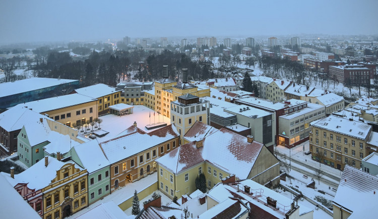 Městská kasa pandemii zatím ustála. Hradec Králové nemusí výrazně škrtat