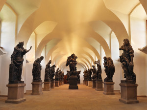 Zavřený Kuks lidi neodradil. Ve velkém navštěvovali jeho venkovní areál