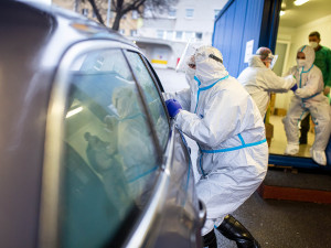 Přesně před rokem Královéhradecký kraj potvrdil první případ nakažení koronavirem