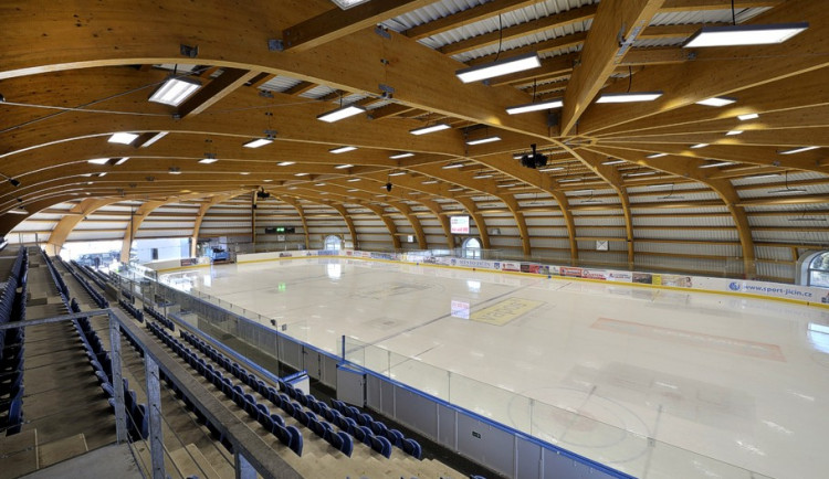 Jičínu se podařilo splatit zimní stadion. Radnice je tak bez dluhů