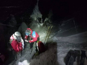 Hradecký kraj – tepláků ráj! Horští záchranáři apelují na turisty, aby v Krkonoších nepodceňovali oblečení a vybavení