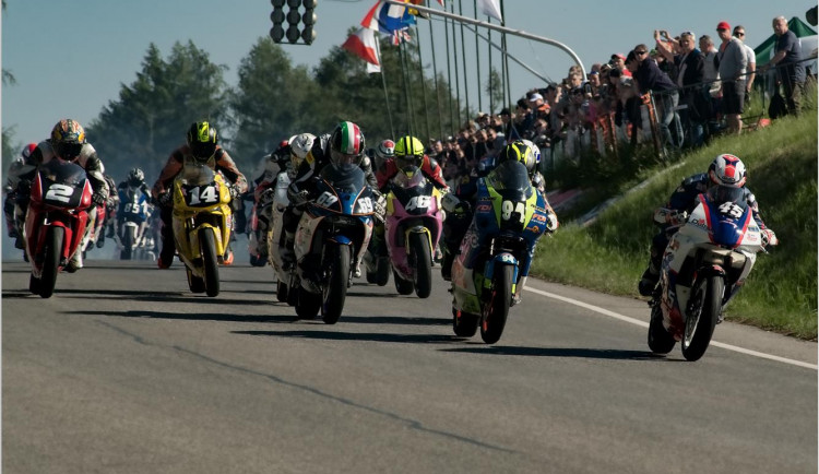 Zatáčky Gustava Havla v Hořicích odloženy. Organizátoři chtějí závody spojit s IRRC