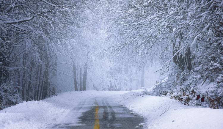 Meteorologové vydávají varování před sněhem. Pro část kraje platí od dnešní půlnoci