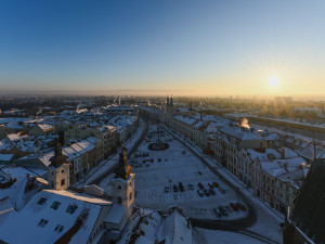 Hradec Králové chce začít s rekonstrukcí podloubí na Velkém náměstí. Povolení musí dát majitelé domů