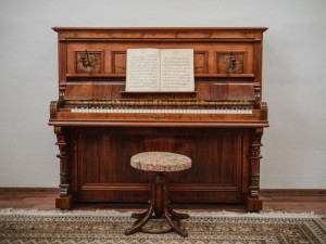 Před 109 lety se potopil Titanic, na jeho palubě byl i klavír Petrof