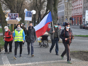 Desítky lidí v Hradci Králové podpořili nezávislost České televize