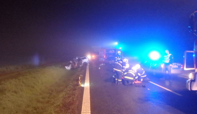 U Nového Města došlo k tragické nehodě, silnice byla celé dopoledne uzavřená