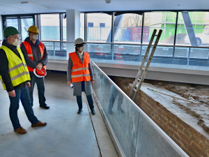 Stavební práce v Gayerových kasárnách skončí v květnu. Kompletně hotovo bude do konce roku