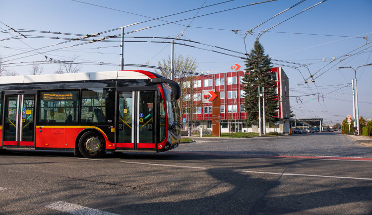 Dopravní podnik Hradec Králové počítá ztráty. Jízdné zatím zdražovat nebude
