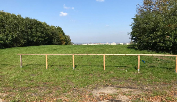 Celoroční lyžování v Hradci Králové dostalo zelenou. Zastupitelstvo souhlasí s pronájmem Rozárky