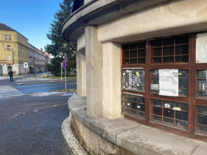 Hradecká radnice chce zrekonstruovat poslední kiosek. Do posledně opraveného se nastěhuje zmrzlinář