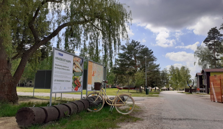 Kemp Stříbrný rybník v Hradci Králové zahajuje sezónu. Otevře v pondělí