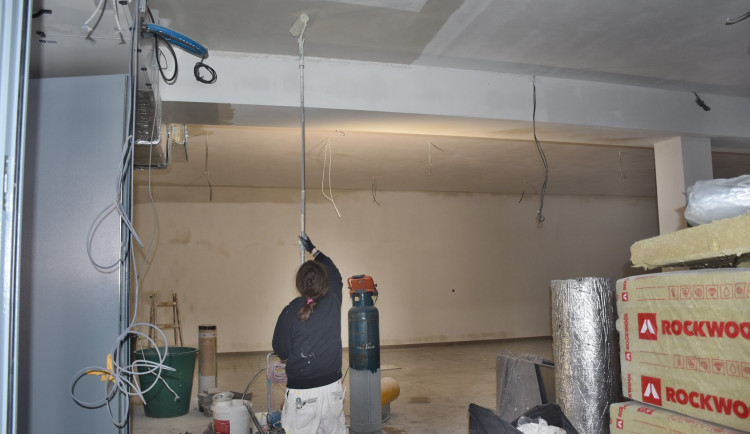 Výstavba depozitáře jičínského muzea je ve finále. Hotovo bude v říjnu