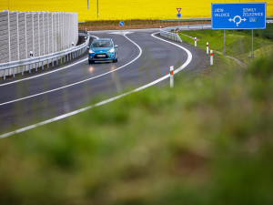 Obchvat Jičína otevřen. Centrum města se zbaví tisíce řidičů